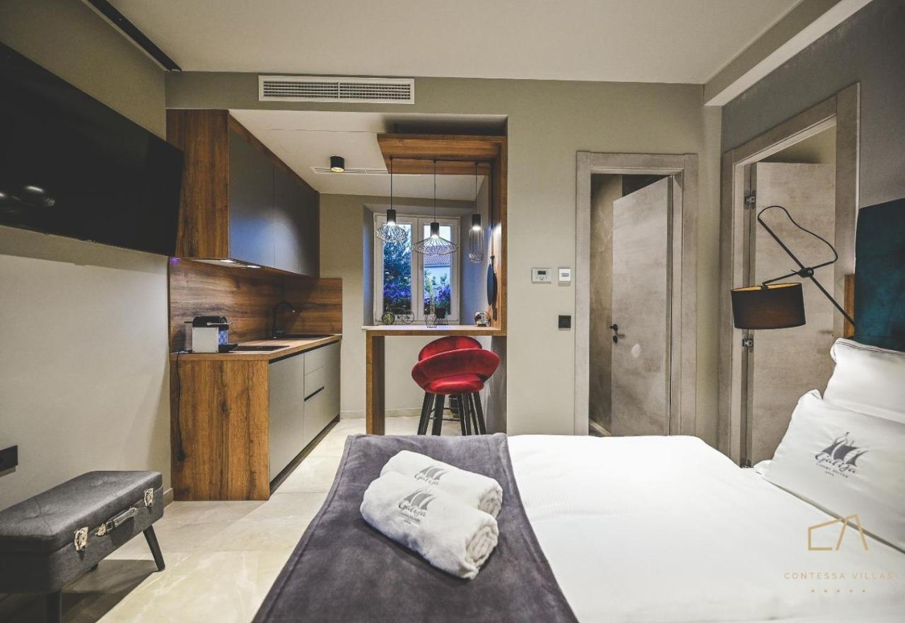 Galija Luxury Suites Krk Town Extérieur photo
